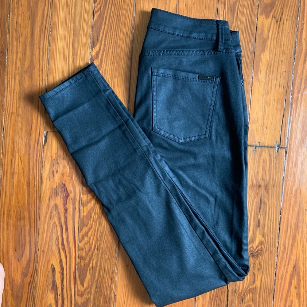 4L White Black skinny pants